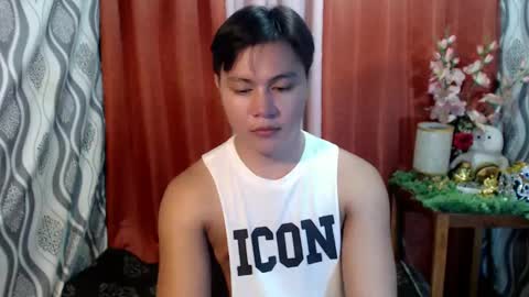 Snapshot of urhunky_ivan chatting on December 2, 5:48 pm urhunky_ivan online show from December 2, 5:48 pm