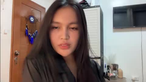 Amira online show from October 18, 2:36 am