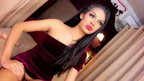 Snapshot of urladyprincessmassivecock chatting on February 28, 8:31 am jhaii online show from February 28, 8:31 am