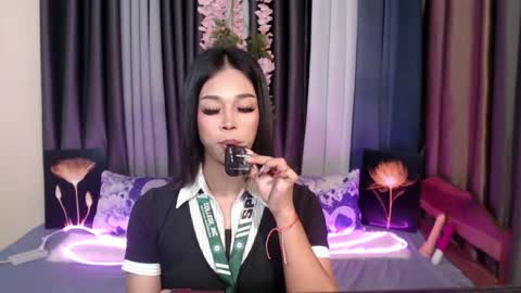 Snapshot of urlovely_jemma chatting on July 30, 11:15 pm urlovely_jemma online show from July 30, 11:15 pm