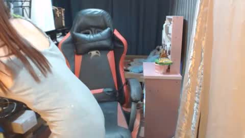 Snapshot of urlovelychinita chatting on October 17, 12:25 am urlovelychinita online show from October 17, 12:25 am