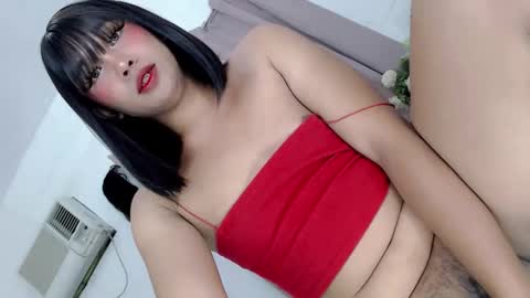 Snapshot of urlovelysizka chatting on May 29, 8:34 am Sizka online show from May 29, 8:34 am