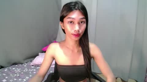 Snapshot of urloverjasmine_xx chatting on May 21, 1:12 am urloverjasmine_xx online show from May 21, 1:12 am