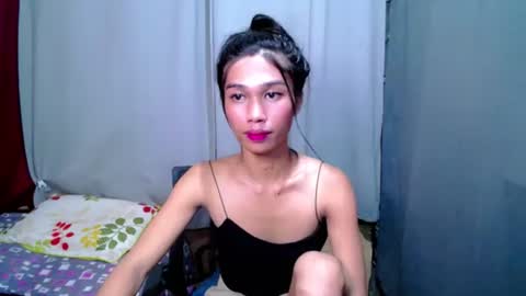 Snapshot of urloverjasmine_xx chatting on June 12, 4:11 am urloverjasmine_xx online show from June 12, 4:11 am