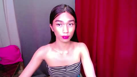 Snapshot of urloverjasmine_xx chatting on July 16, 6:08 am urloverjasmine_xx online show from July 16, 6:08 am