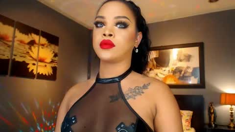 UrMajestyTyra online show from May 4, 12:28 am