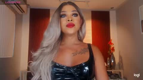 UrMajestyTyra online show from June 14, 11:18 pm