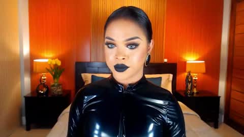 UrMajestyTyra online show from June 24, 1:26 am