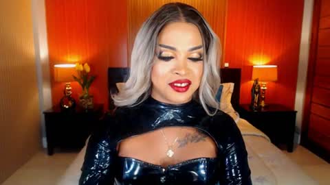 UrMajestyTyra online show from July 2, 12:54 am
