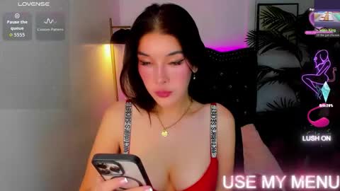 Snapshot of uronlylustxx chatting on April 18, 2:48 am Masha online show from April 18, 2:48 am
