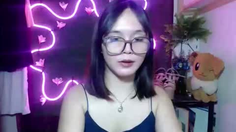 Snapshot of urpinay_pia chatting on October 21, 9:59 pm Pia online show from October 21, 9:59 pm