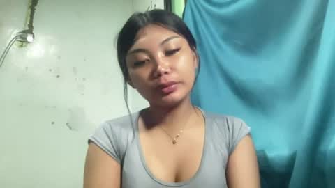 urpinay_sandra69 online show from July 22, 11:40 pm