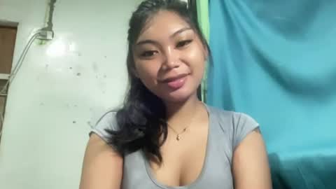 urpinay_sandra69 online show from July 25, 12:53 am