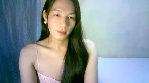 queen julia not into CHEAPGUY online show from January 6, 12:57 pm