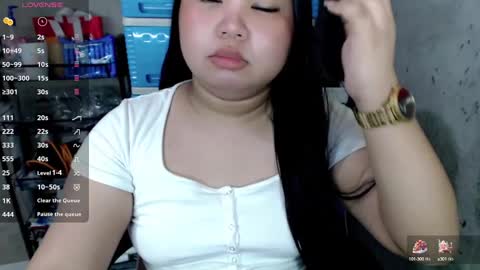 Snapshot of urpinayslutxxx chatting on January 27, 2:31 am Jane online show from January 27, 2:31 am