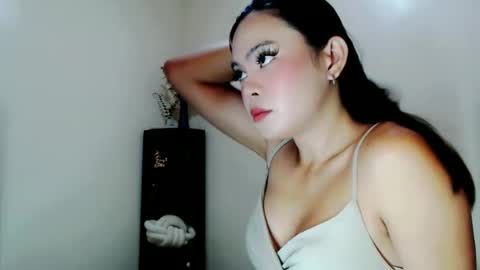 urpretty_girl online show from March 4, 10:16 pm