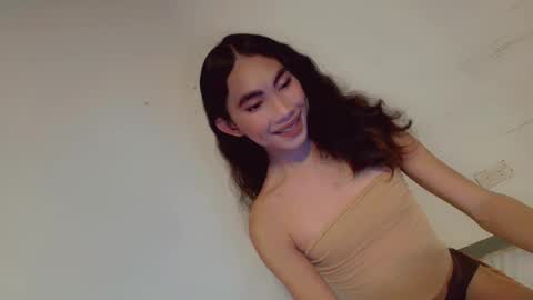 urpretty_mistake online show from January 11, 12:43 pm