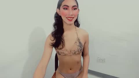 urpretty_mistake online show from February 28, 7:09 am