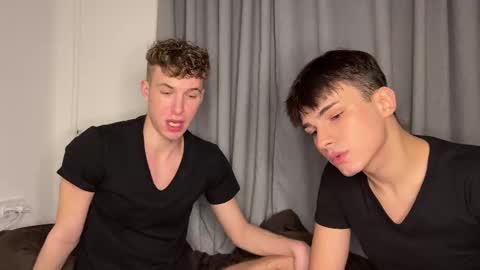 ursaotome online show from December 3, 1:57 am