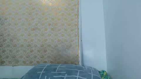 Snapshot of ursexy_pinay_skinny chatting on October 1, 5:46 am im jenny online show from October 1, 5:46 am