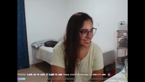 Snapshot of ursumi1 chatting on September 18, 8:22 pm ursumi1 online show from September 18, 8:22 pm