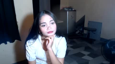 ursweetdesire08 online show from June 17, 4:48 am