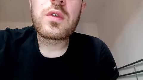 ursweetdreamx online show from May 13, 7:39 am