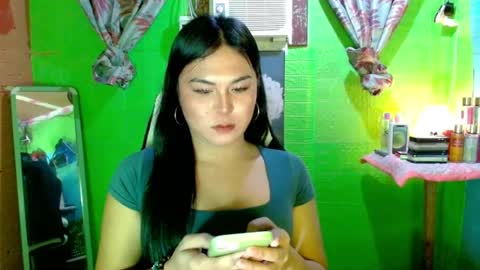 Snapshot of urunexpensivecamilla chatting on April 10, 10:14 pm YOURGIRLCAMILLA online show from April 10, 10:14 pm