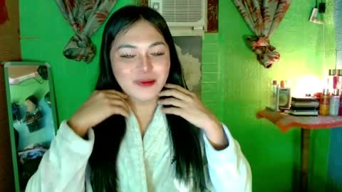 Snapshot of urunexpensivecamilla chatting on April 11, 4:55 pm YOURGIRLCAMILLA online show from April 11, 4:55 pm