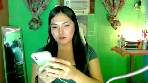 Snapshot of urunexpensivecamilla chatting on April 12, 5:51 pm YOURGIRLCAMILLA online show from April 12, 5:51 pm