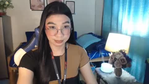 Snapshot of urwetasianprincessxx chatting on January 23, 12:30 pm Ashley Kate Mateo Gray online show from January 23, 12:30 pm