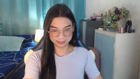 Snapshot of urwetasianprincessxx chatting on September 17, 8:38 am Ashley Kate Mateo Gray online show from September 17, 8:38 am