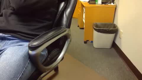 Snapshot of useemie chatting on January 16, 9:19 pm useemie online show from January 16, 9:19 pm