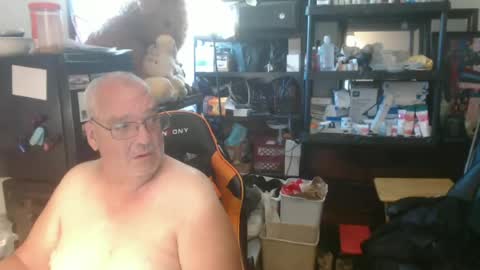 Snapshot of usgoober chatting on June 20, 12:08 pm Eric online show from June 20, 12:08 pm
