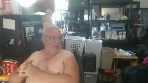 Snapshot of usgoober chatting on June 28, 2:23 pm Eric online show from June 28, 2:23 pm