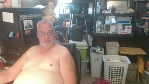 Snapshot of usgoober chatting on June 29, 11:54 am Eric online show from June 29, 11:54 am