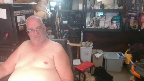 Snapshot of usgoober chatting on July 9, 1:53 am Eric online show from July 9, 1:53 am