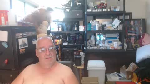 Snapshot of usgoober chatting on July 18, 12:09 pm Eric online show from July 18, 12:09 pm