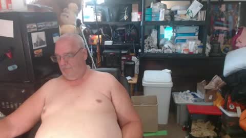 Snapshot of usgoober chatting on July 19, 1:09 am Eric online show from July 19, 1:09 am