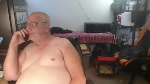 Snapshot of usgoober chatting on July 20, 12:18 pm Eric online show from July 20, 12:18 pm