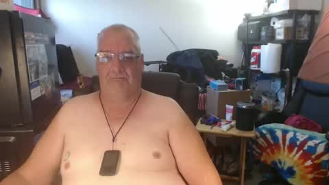 Snapshot of usgoober chatting on July 27, 12:01 pm Eric online show from July 27, 12:01 pm