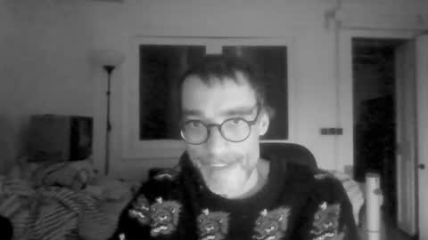 Snapshot of uthonn chatting on April 2, 2:31 am uthonn online show from April 2, 2:31 am