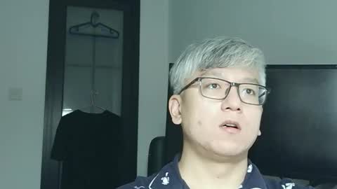 Snapshot of uuuffuu chatting on October 24, 10:11 am uuuffuu online show from October 24, 10:11 am