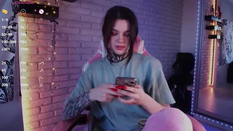 Eva online show from January 8, 10:15 am