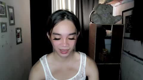 Snapshot of uxie_mew chatting on December 2, 5:35 am Ahn Chiyo online show from December 2, 5:35 am