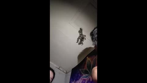 uysie69louis online show from March 23, 11:42 pm