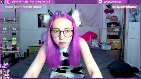 Snapshot of v3n0mb1t3z chatting on February 15, 4:25 am kermit online show from February 15, 4:25 am