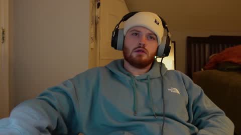 v_for_veng online show from February 5, 8:11 am