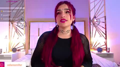 Snapshot of vaaleriee_miller_ chatting on December 3, 10:51 pm valeriee miller online show from December 3, 10:51 pm