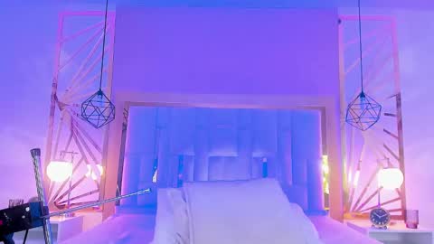 Snapshot of vaaleriee_miller_ chatting on December 31, 12:36 pm valeriee miller online show from December 31, 12:36 pm